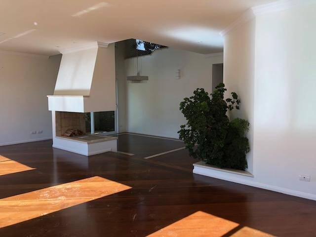 Casa para Locação em Santana de Parnaíba - 5