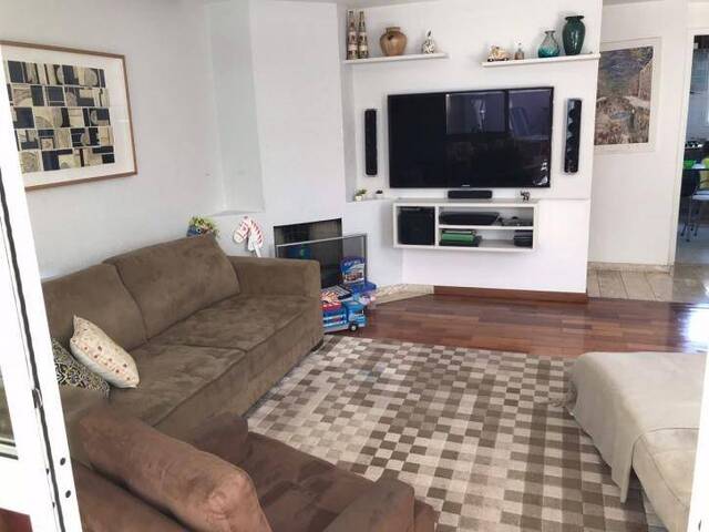 Casa para Venda em Santana de Parnaíba - 2