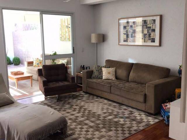 Casa para Venda em Santana de Parnaíba - 3