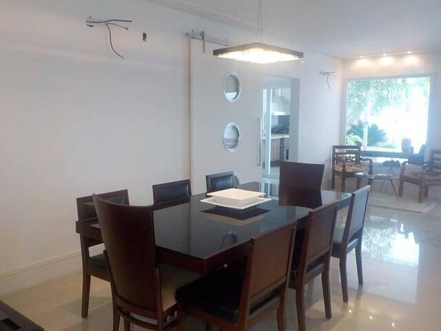 Casa para Venda em Santana de Parnaíba - 5