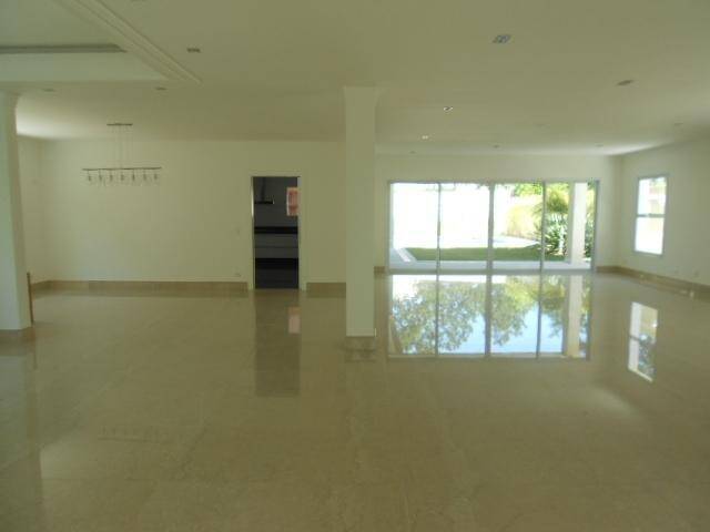 Casa para Venda em Santana de Parnaíba - 3