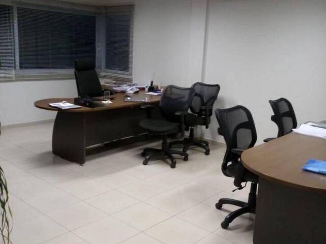 Prédio comercial para Locação em Santana de Parnaíba - 4