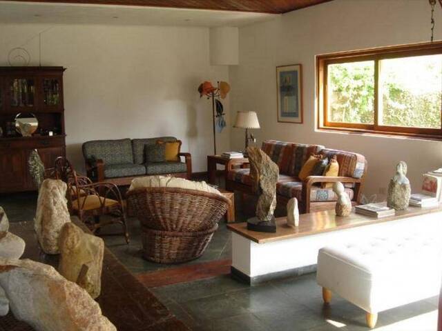 Casa para Venda em Santana de Parnaíba - 2