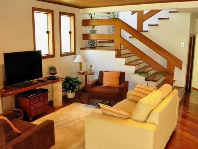 Casa para Venda em Santana de Parnaíba - 4