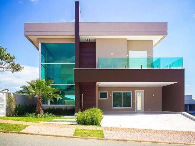 Casa para Venda em Santana de Parnaíba - 2