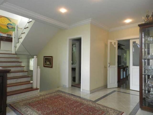 Casa para Venda em Santana de Parnaíba - 5