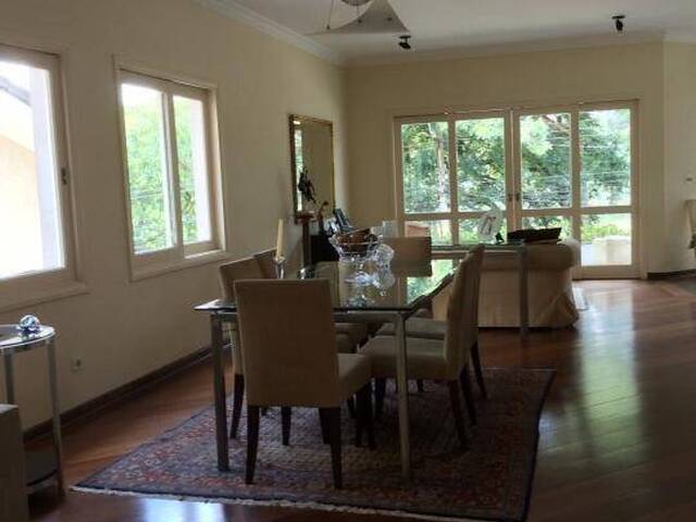 Casa para Venda em Santana de Parnaíba - 4