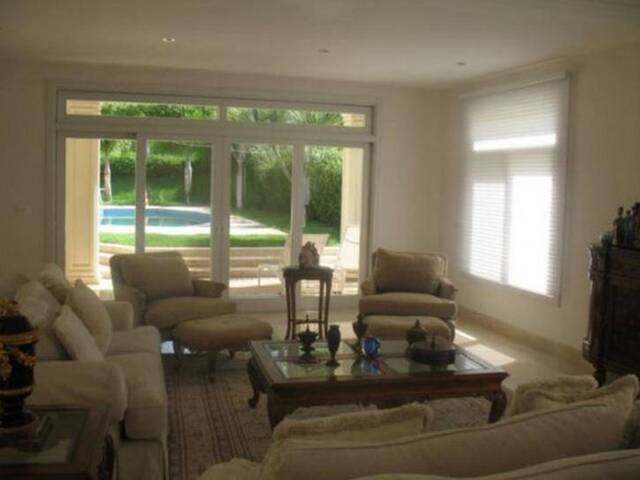 Casa para Venda em Santana de Parnaíba - 3