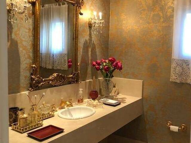 Casa para Venda em Santana de Parnaíba - 5