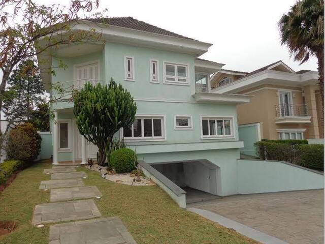 Casa para Venda em Santana de Parnaíba - 3