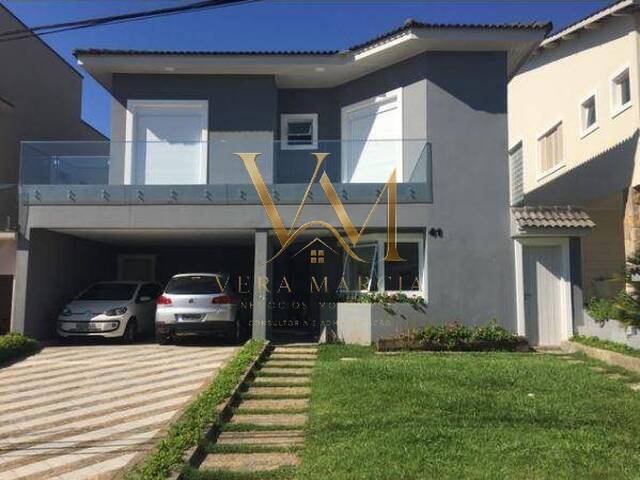 Casa para Venda em Santana de Parnaíba - 2