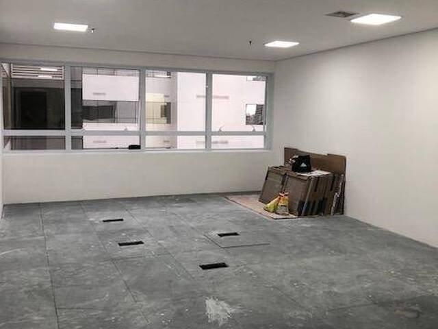 Sala para Venda em Barueri - 3