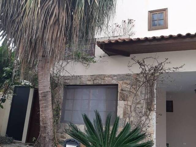 Casa para Locação em Santana de Parnaíba - 2