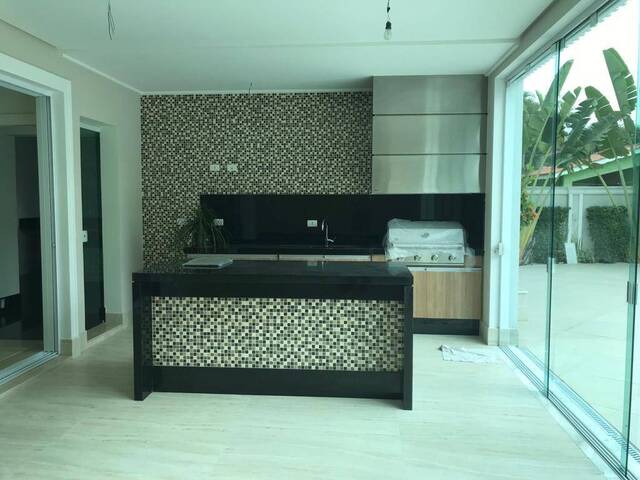 Casa para Venda em Santana de Parnaíba - 3