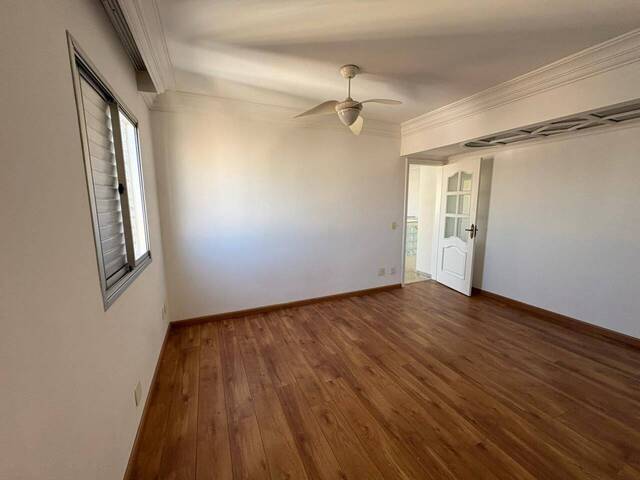 #8210 - Apartamento para Venda em São Paulo - SP - 2