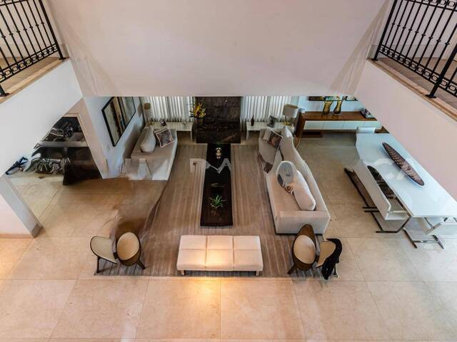 Casa para Venda em Santana de Parnaíba - 5