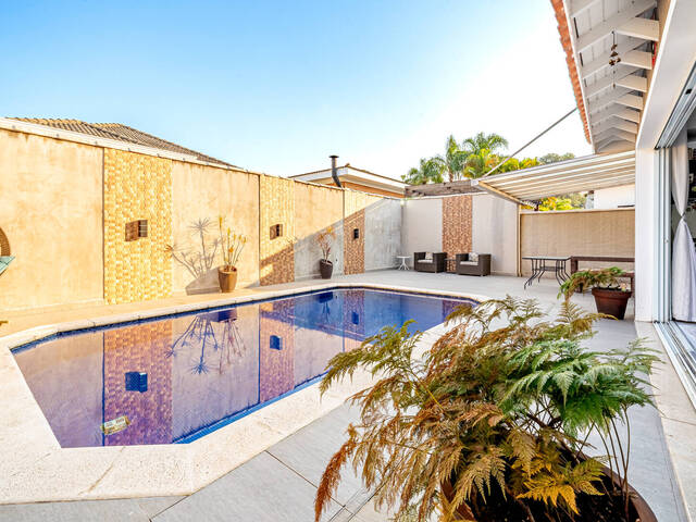 #8235 - Casa para Venda em Santana de Parnaíba - SP