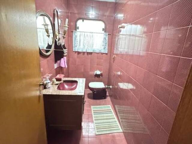 Casa para Venda em Santana de Parnaíba - 4