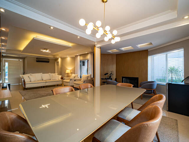 Casa para Venda em Santana de Parnaíba - 5