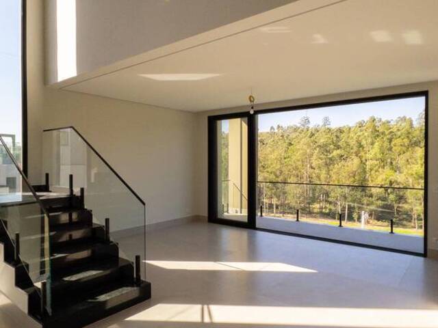 Casa para Venda em Santana de Parnaíba - 5
