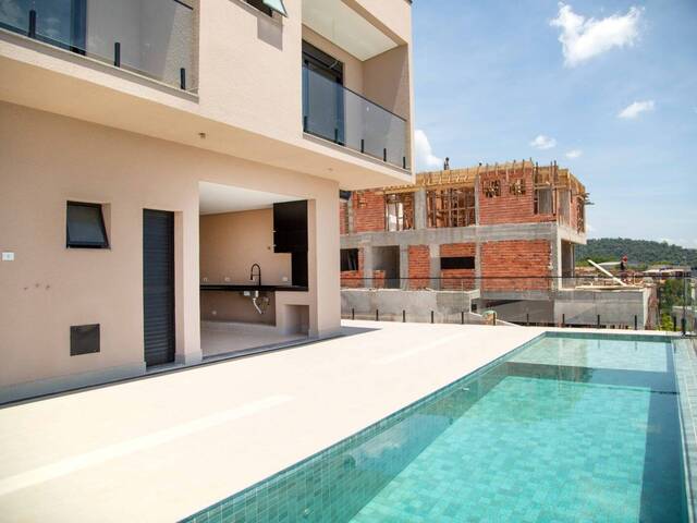 Casa para Venda em Santana de Parnaíba - 4