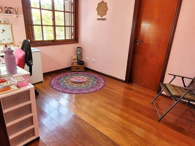 Casa para Venda em Santana de Parnaíba - 3