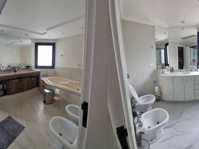 Casa para Venda em Santana de Parnaíba - 4