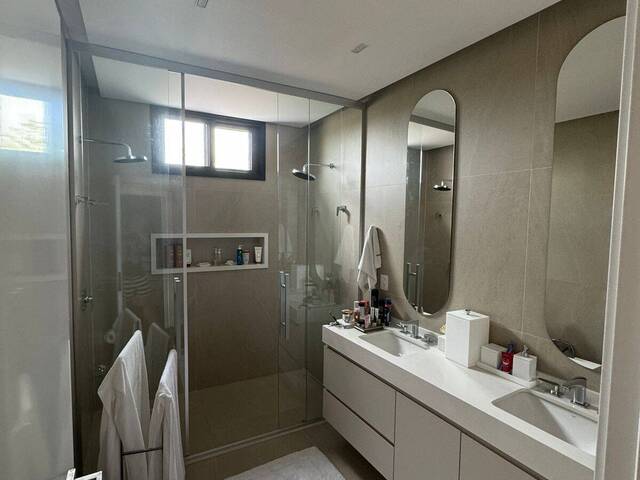 #8263 - Casa para Venda em Santana de Parnaíba - SP