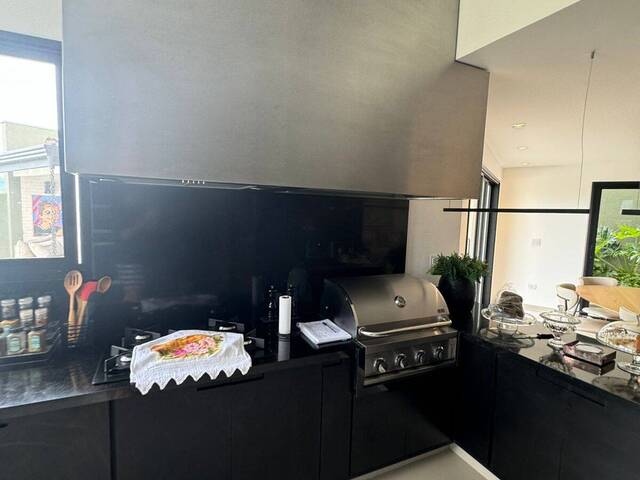 #8263 - Casa para Venda em Santana de Parnaíba - SP