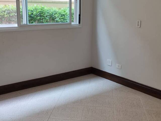 Casa para Venda em Santana de Parnaíba - 5