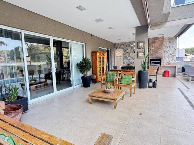 Casa para Venda em Santana de Parnaíba - 5