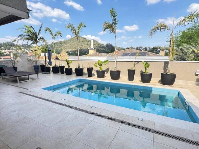 #8277 - Casa para Venda em Santana de Parnaíba - SP