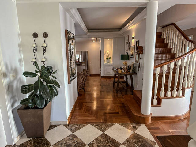 #8280 - Casa para Venda em Santana de Parnaíba - SP