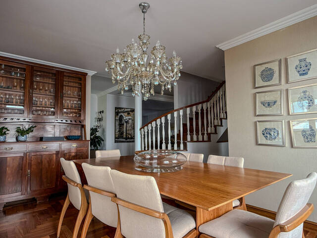 #8280 - Casa para Venda em Santana de Parnaíba - SP