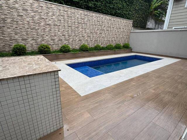 #8281 - Casa para Venda em Santana de Parnaíba - SP