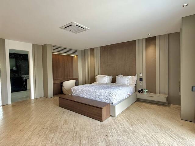 #8286 - Casa para Venda em Barueri - SP