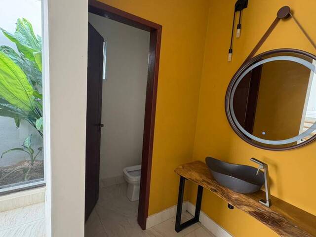 #8289 - Casa para Venda em Santana de Parnaíba - SP