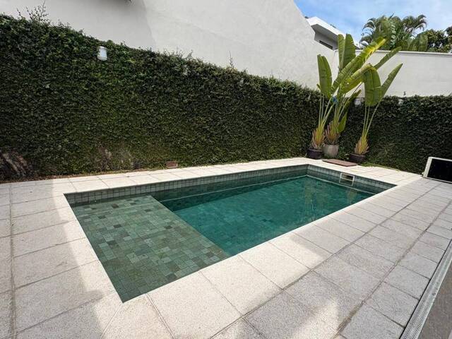 #8289 - Casa para Venda em Santana de Parnaíba - SP