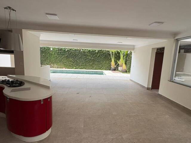 Casa para Venda em Santana de Parnaíba - 5