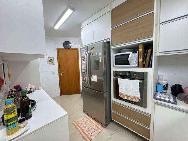 Casa para Venda em Santana de Parnaíba - 3