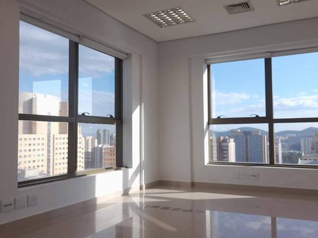 #8290 - Sala para Venda em Barueri - SP