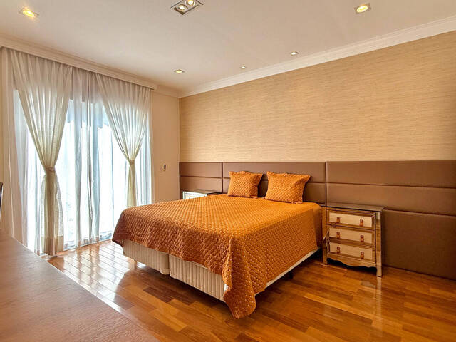 #8291 - Casa para Venda em Santana de Parnaíba - SP