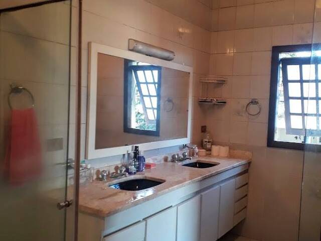 Casa para Venda em Santana de Parnaíba - 5