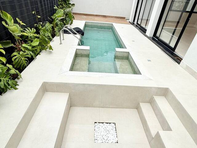 Casa para Venda em Santana de Parnaíba - 5