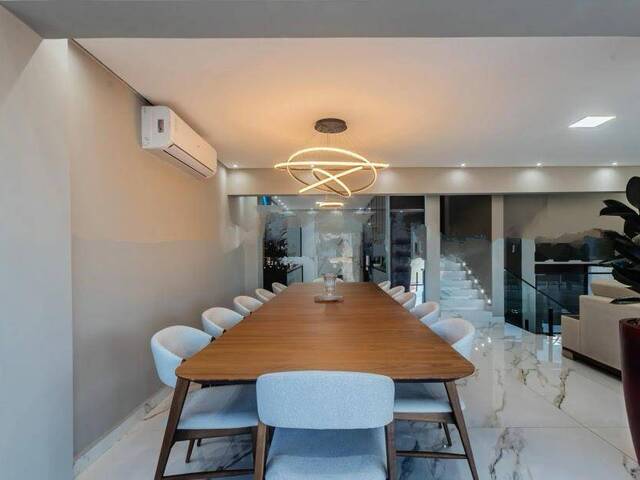 Casa para Locação em Santana de Parnaíba - 2