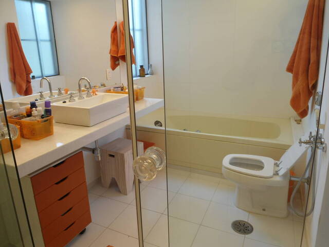 Casa para Venda em Santana de Parnaíba - 4