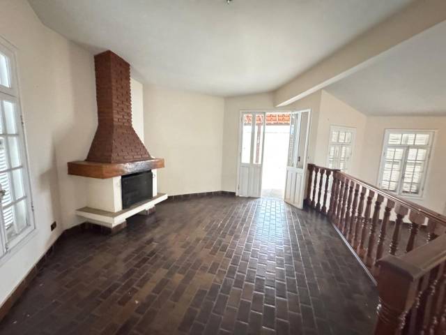 Casa para Venda em Santana de Parnaíba - 5