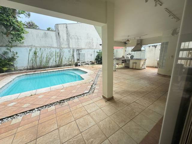 #8307 - Casa para Venda em Santana de Parnaíba - SP - 3