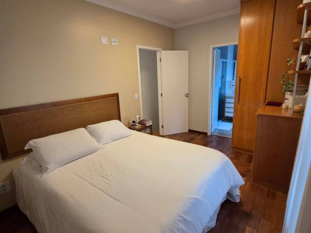 Casa para Venda em Santana de Parnaíba - 4