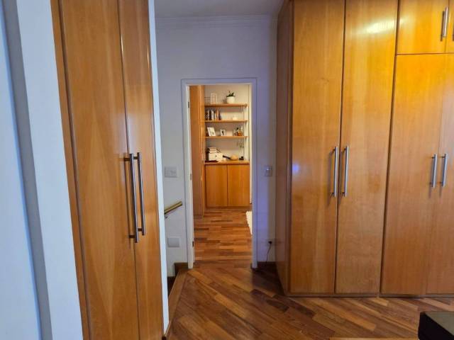 Casa para Venda em Santana de Parnaíba - 5